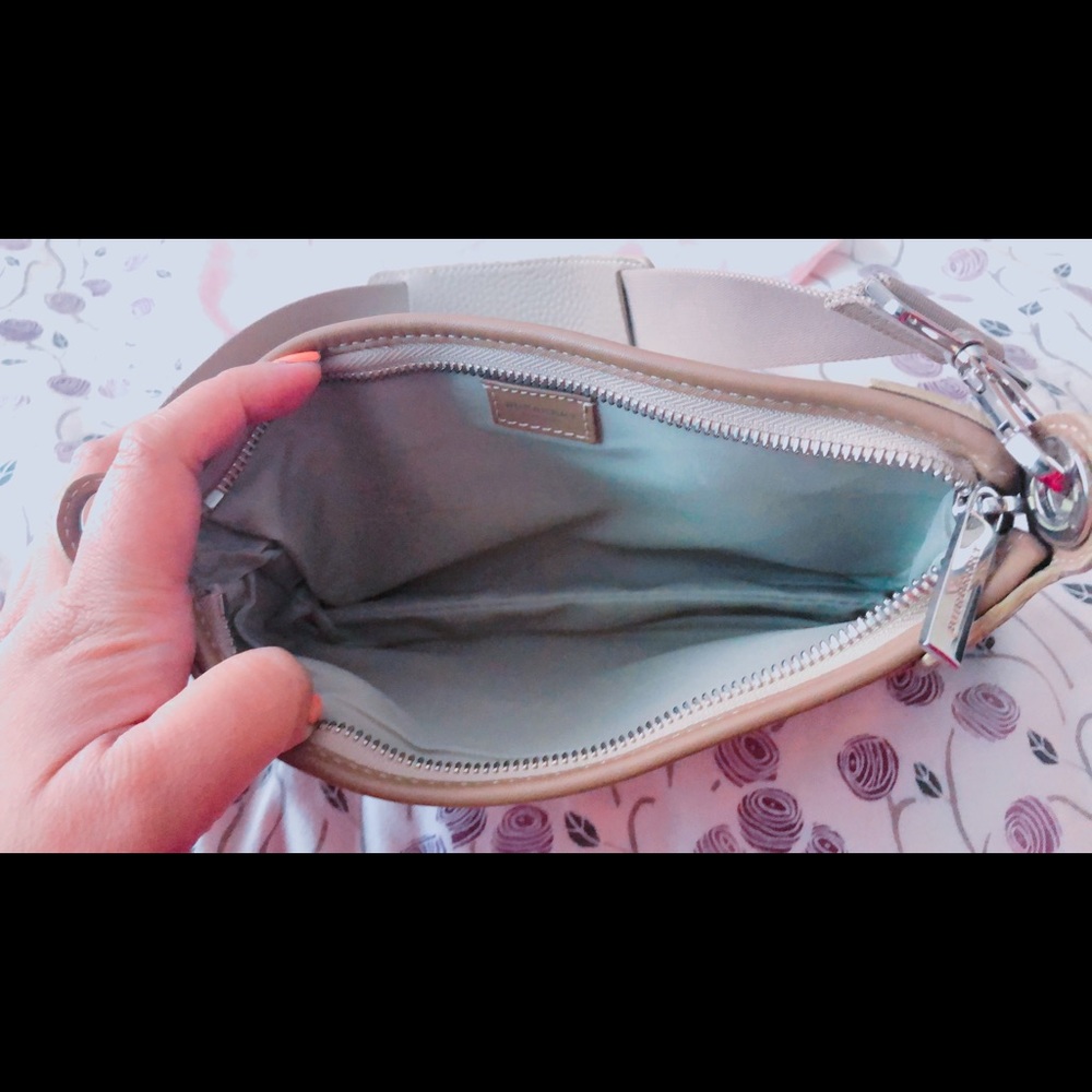 Authentic pink plaid burberry london bag - Picture 2 of 3